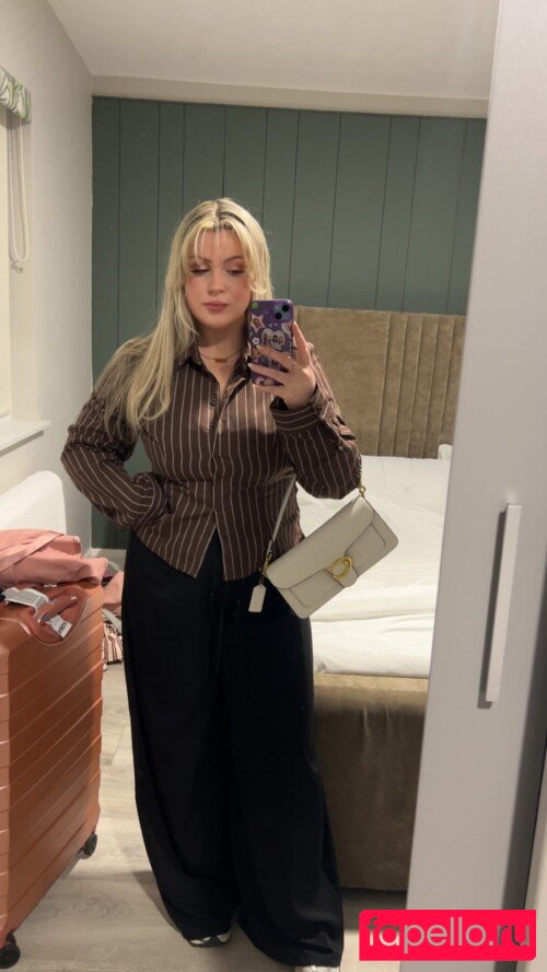 Shannon Ross Nude Onlyfans Photo 5