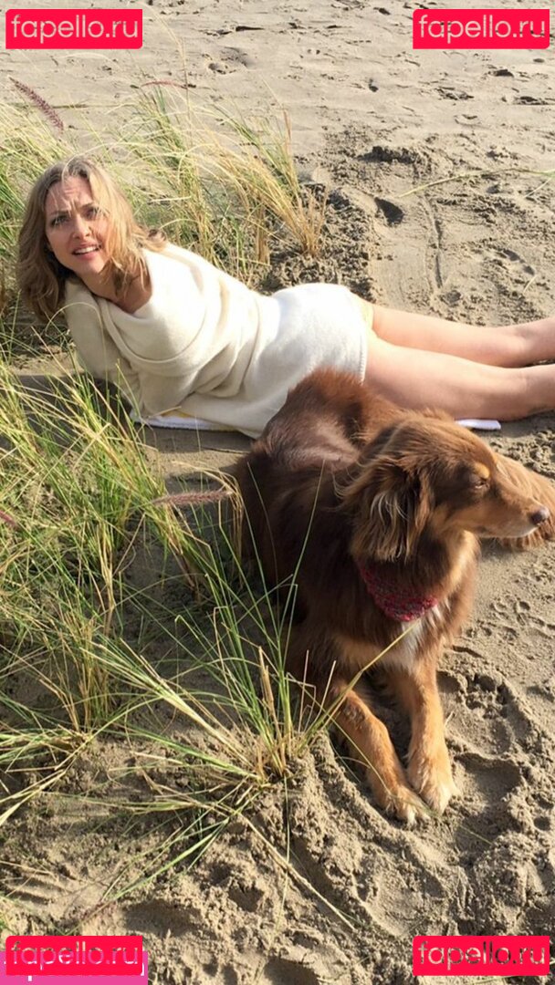 Amanda Seyfried / AmandaSeyfried / mingey Onlyfans Photo Gallery 