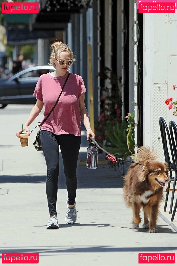 Amanda Seyfried / AmandaSeyfried / mingey Onlyfans Photo Gallery 