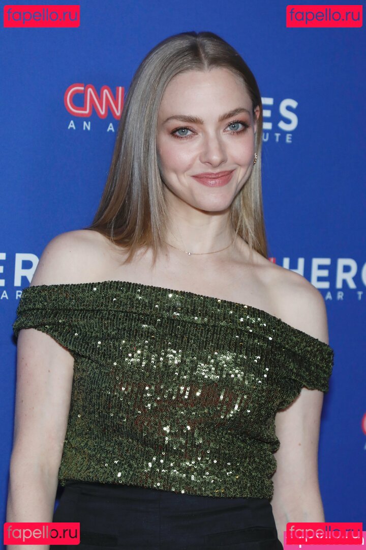 Amanda Seyfried / AmandaSeyfried / mingey Onlyfans Photo Gallery 