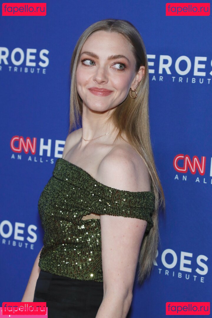 Amanda Seyfried / AmandaSeyfried / mingey Onlyfans Photo Gallery 