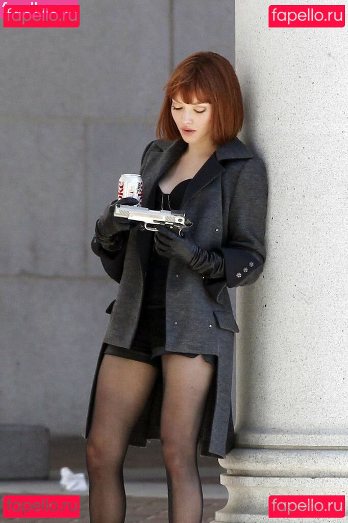 Amanda Seyfried / AmandaSeyfried / mingey Onlyfans Photo Gallery 