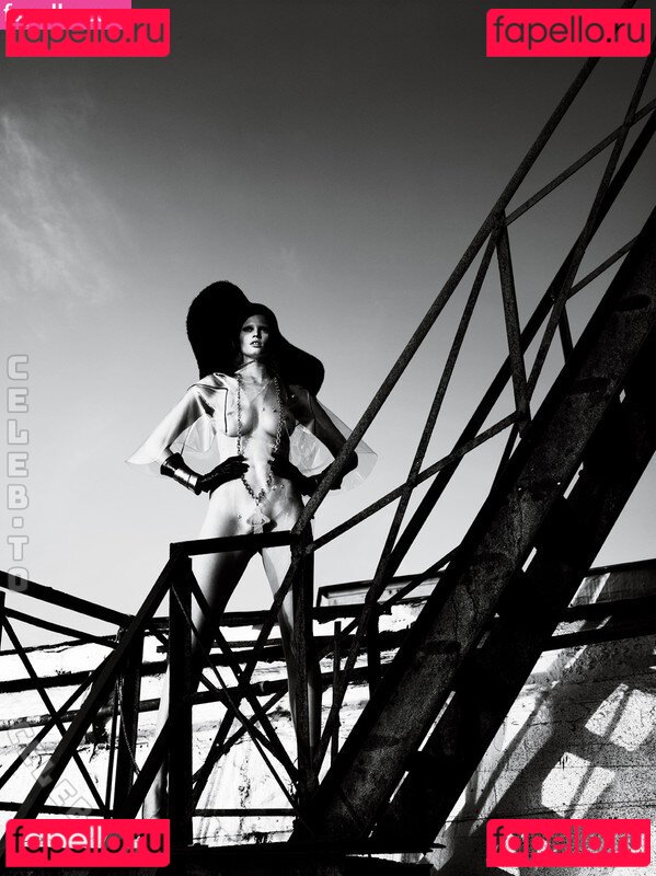 Lara Stone / lara_stone Onlyfans Photo Gallery 