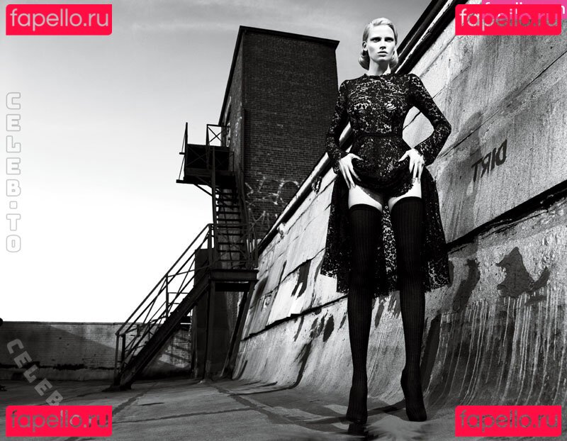 Lara Stone / lara_stone Onlyfans Photo Gallery 