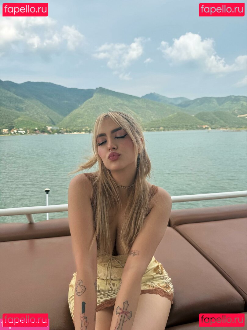 AriGameplays Nude Onlyfans Photo 40