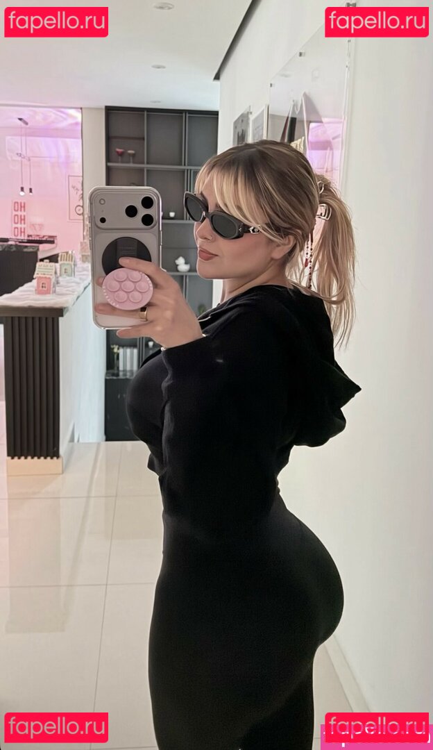 AriGameplays Nude Onlyfans Photo 13
