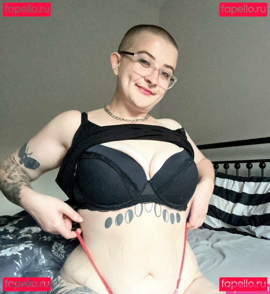 Cherry Goblin / cherry.goblin / xxxsexgoblin Onlyfans Photo Gallery 