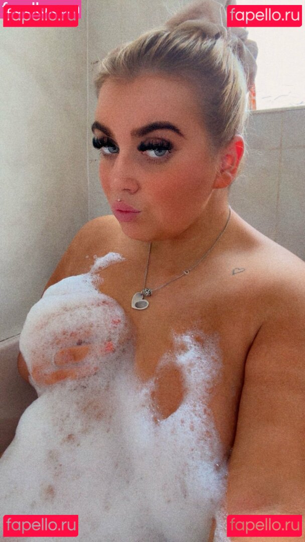 Amy Samantha Nude Onlyfans Photo 8