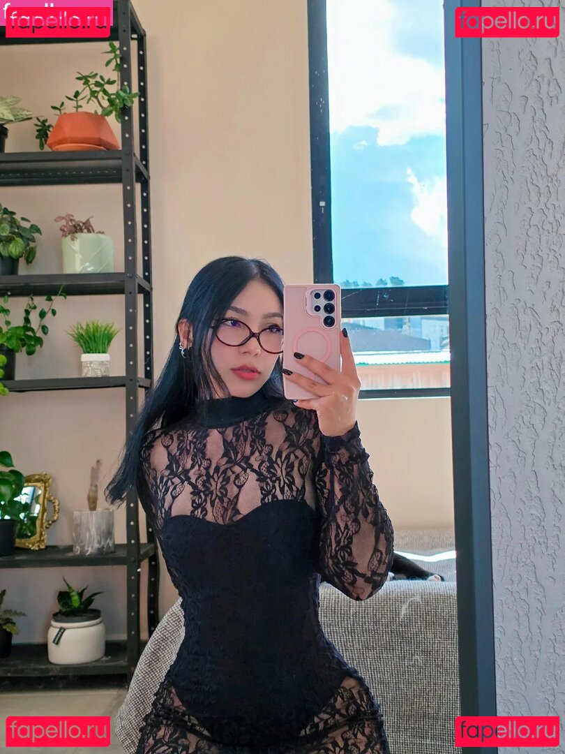 Lusty-Gleam Nude Onlyfans Photo 9
