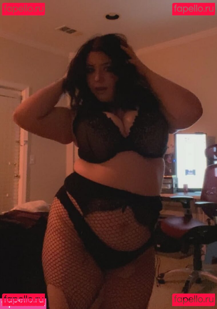 Pupsies Nude Onlyfans Photo 4