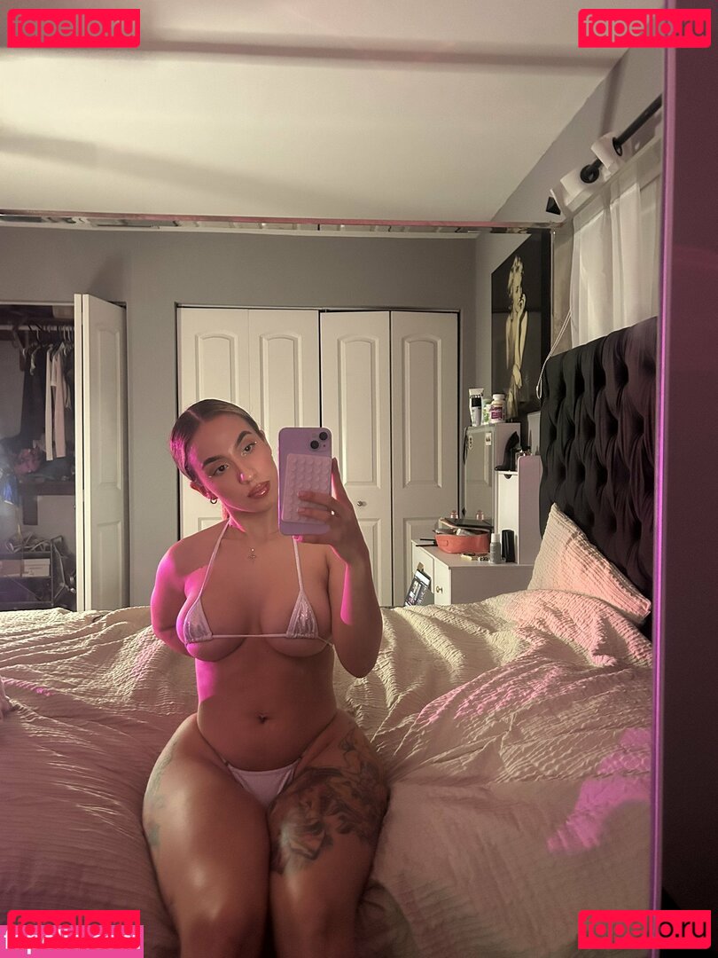 glogirlpao / paolanikolee / paonikolee Onlyfans Photo Gallery 