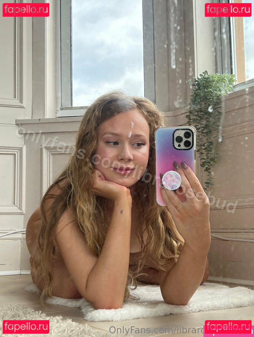 librarosebud / librarosebudfree Onlyfans Photo Gallery 