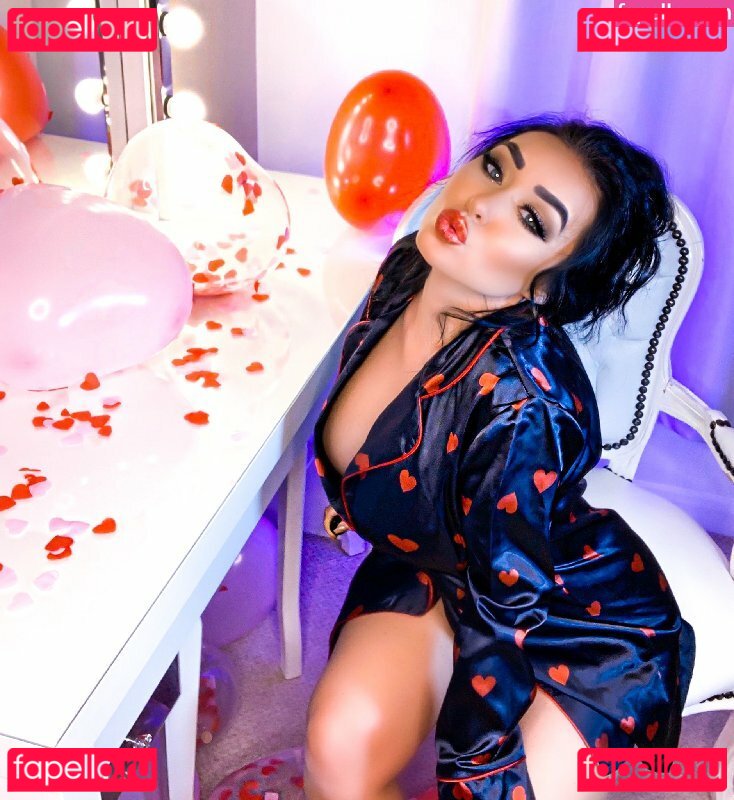 Caty Cole Nude Onlyfans Photo 35