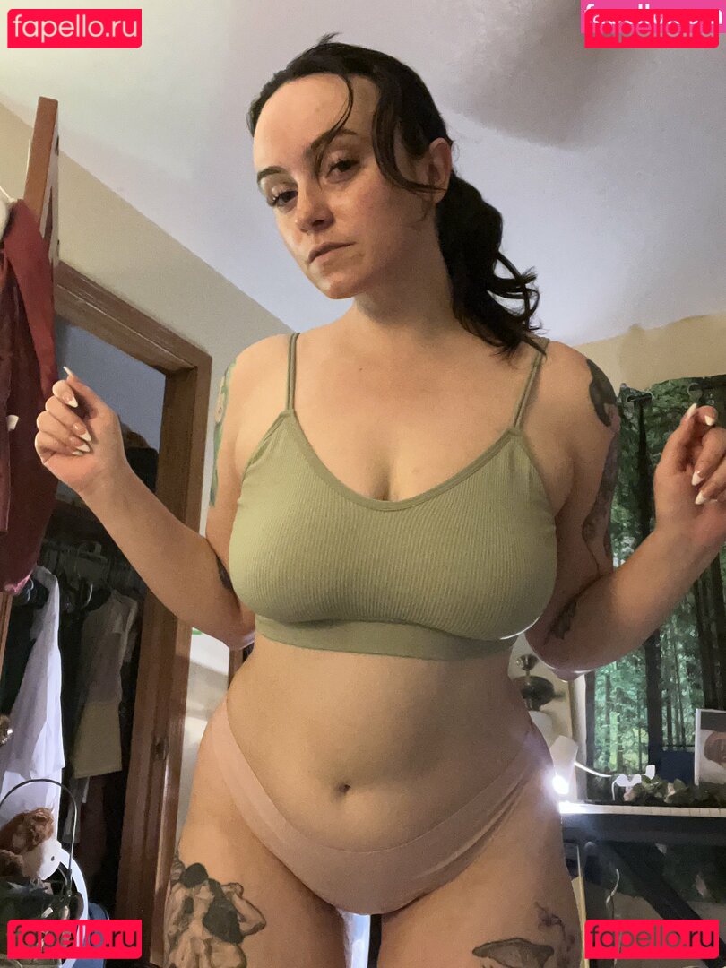 Lucy Lawrence Nude Onlyfans Photo 31