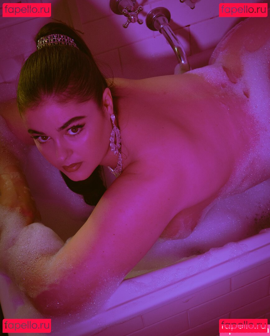 Stefania Ferrario Nude Onlyfans Photo 28