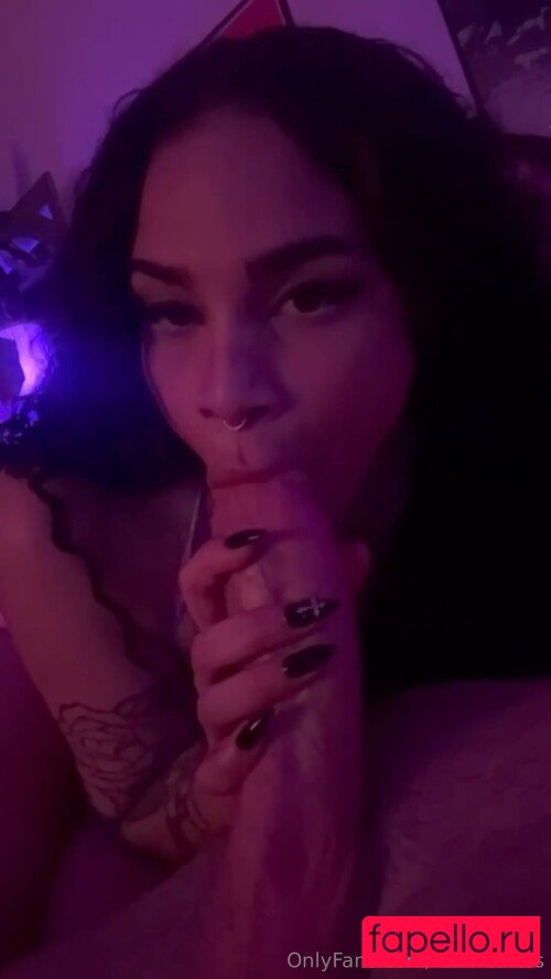 Rain Hearts Nude Onlyfans Photo 27