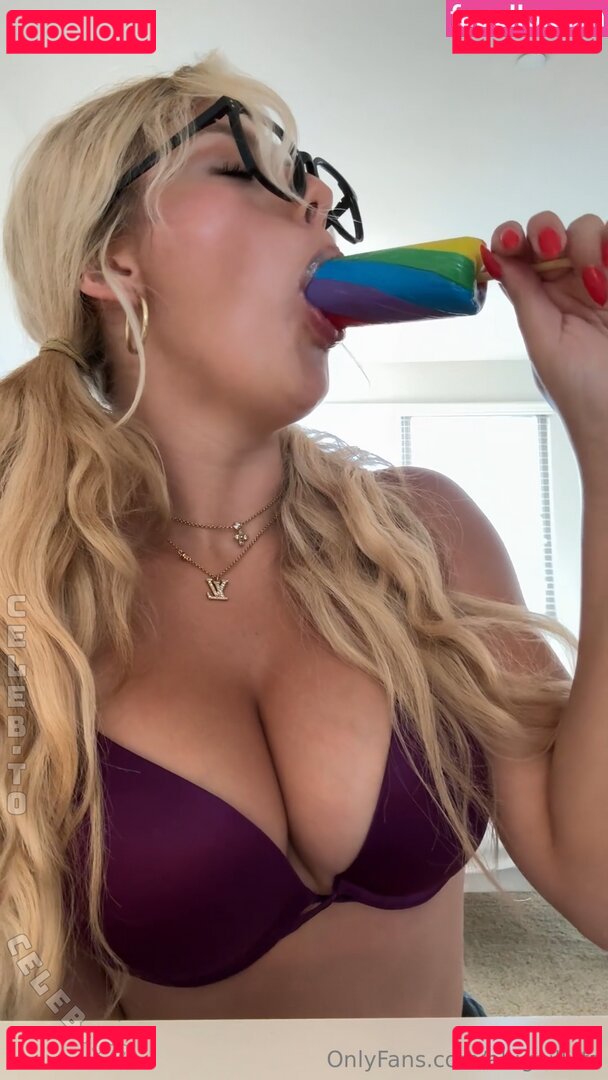 Abigail Lutz Nude Onlyfans Photo 6