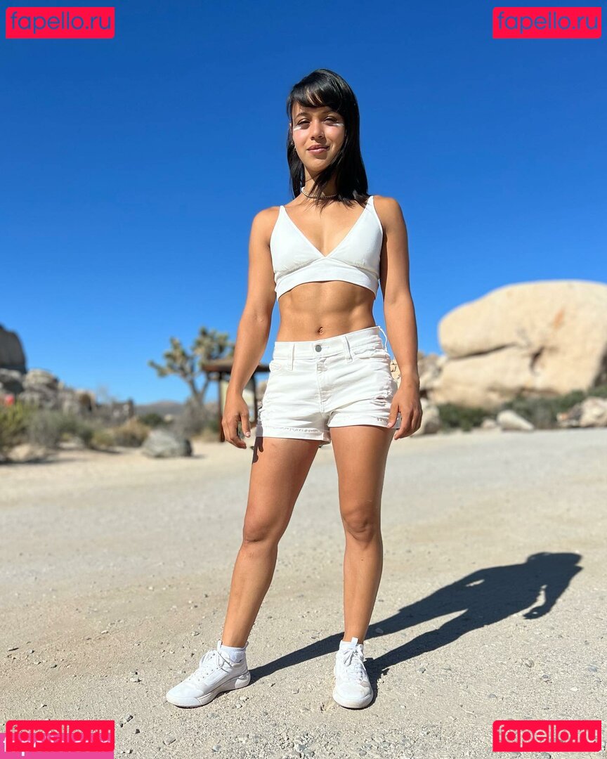 Lorena Parkour (Lorena Abreu) / lorenaparkour Onlyfans Photo Gallery 