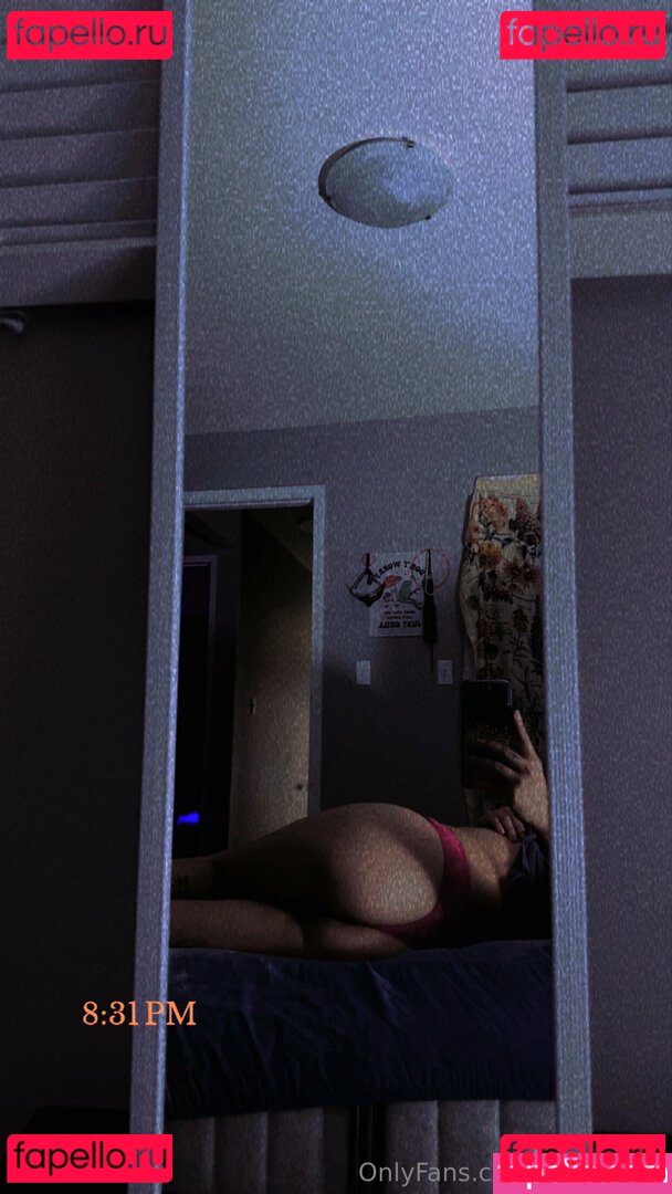 Amika Elise Nude Onlyfans Photo 17