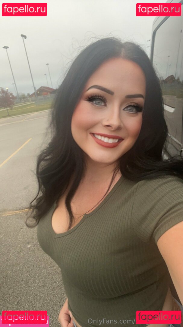 meganelizabethgaither / megangaither Onlyfans Photo Gallery 