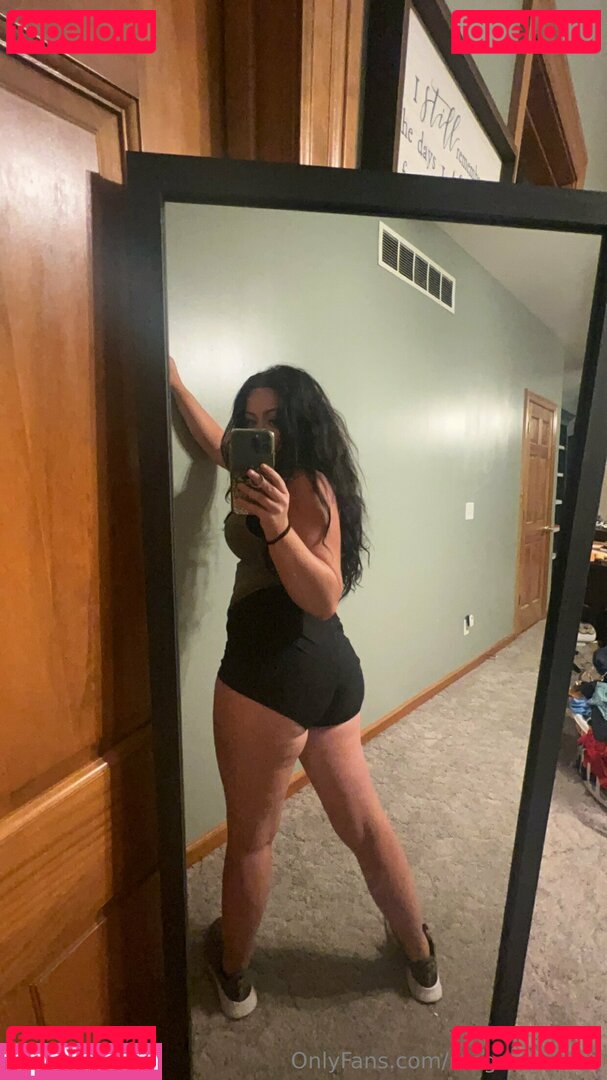 meganelizabethgaither / megangaither Onlyfans Photo Gallery 