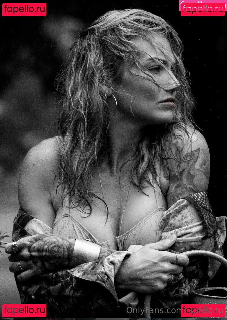 Isabelle Desjardins Nude Onlyfans Photo 29