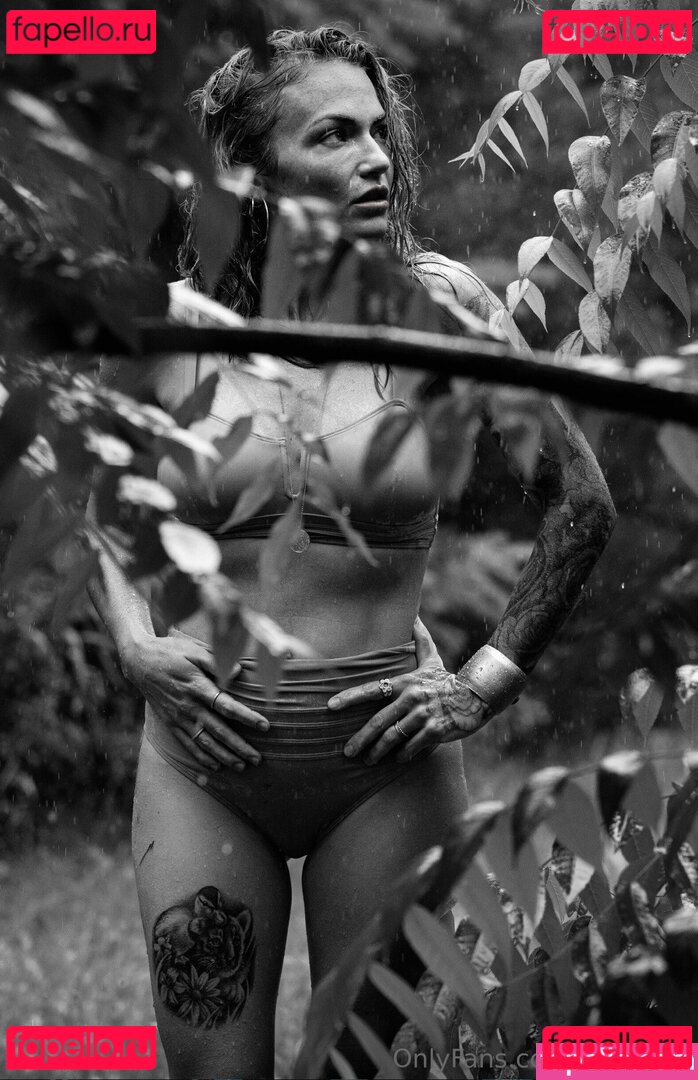 Isabelle Desjardins Nude Onlyfans Photo 28