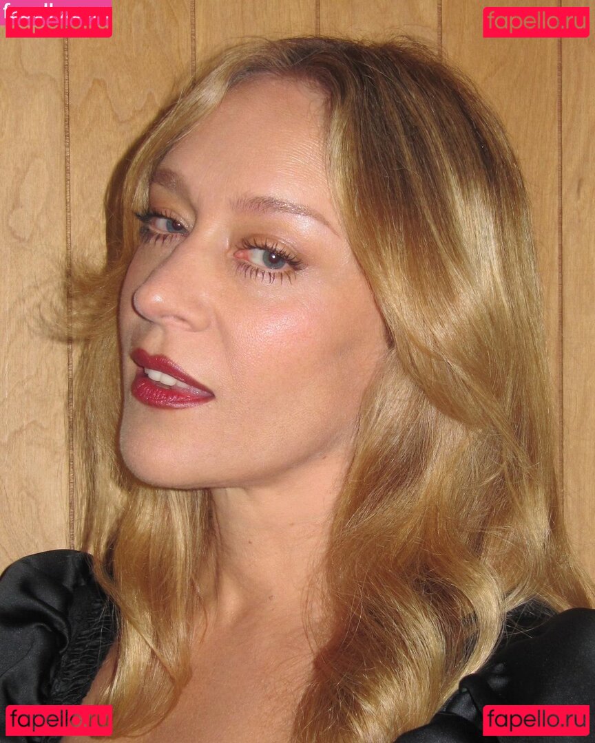 Chloe Sevigny Nude Onlyfans Photo 22