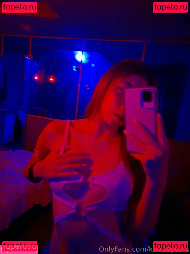 kira18years Nude Onlyfans Photo 26
