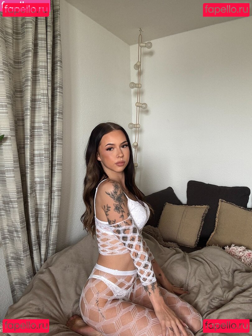 Aliabaddie / aliaviktoria / allysglamdiary Onlyfans Photo Gallery 