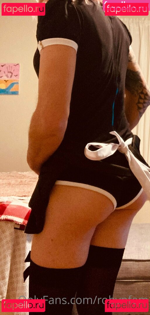 robin.fynn / robynfem Onlyfans Photo Gallery 