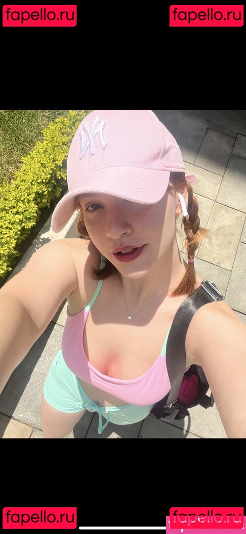 Amanda Toledo / MandsToledo / holydope Onlyfans Photo Gallery 