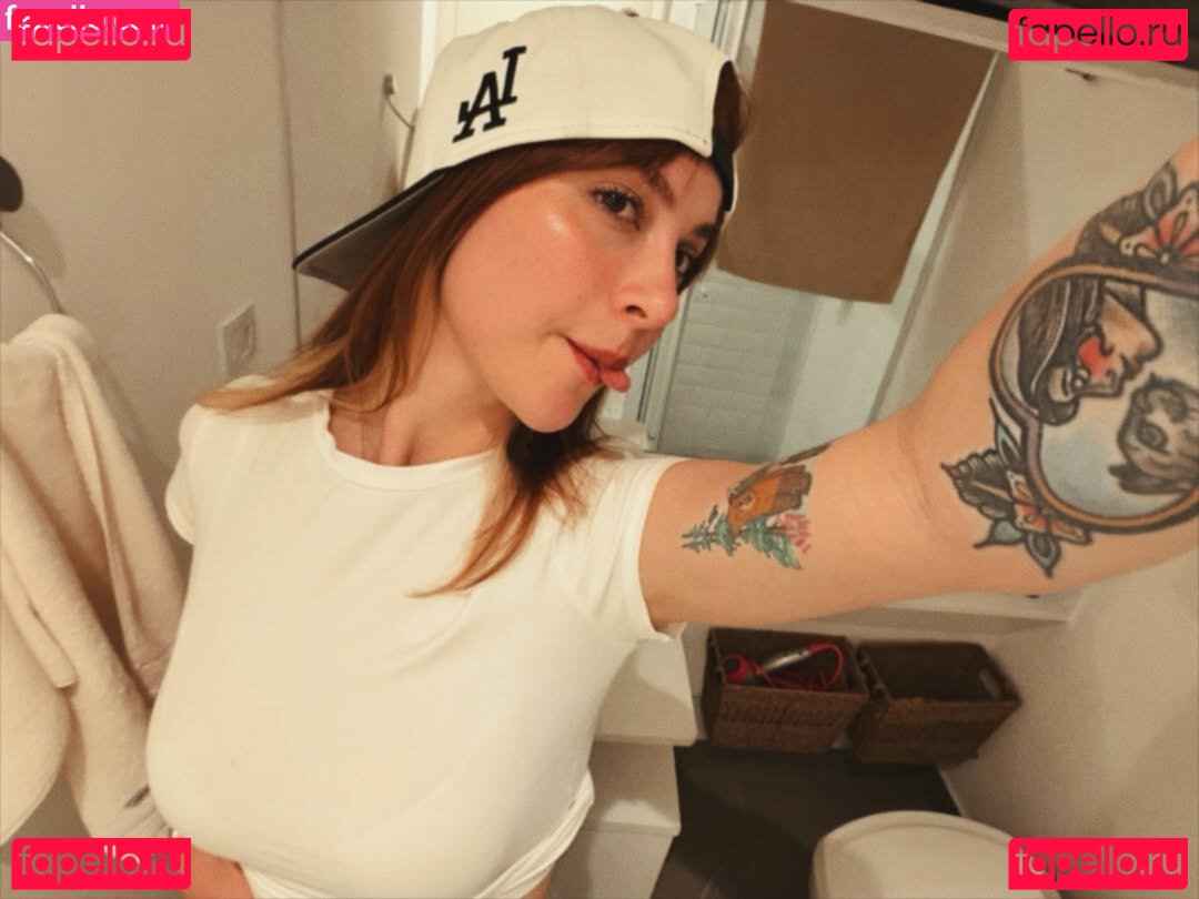 Amanda Toledo / MandsToledo / holydope Onlyfans Photo Gallery 