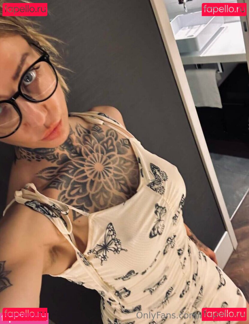 elenas_crib / elenascrib Onlyfans Photo Gallery 