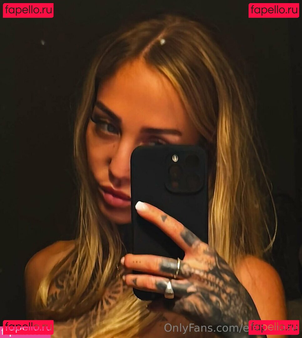 elenas_crib / elenascrib Onlyfans Photo Gallery 