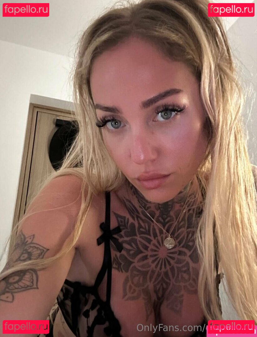 elenas_crib / elenascrib Onlyfans Photo Gallery 