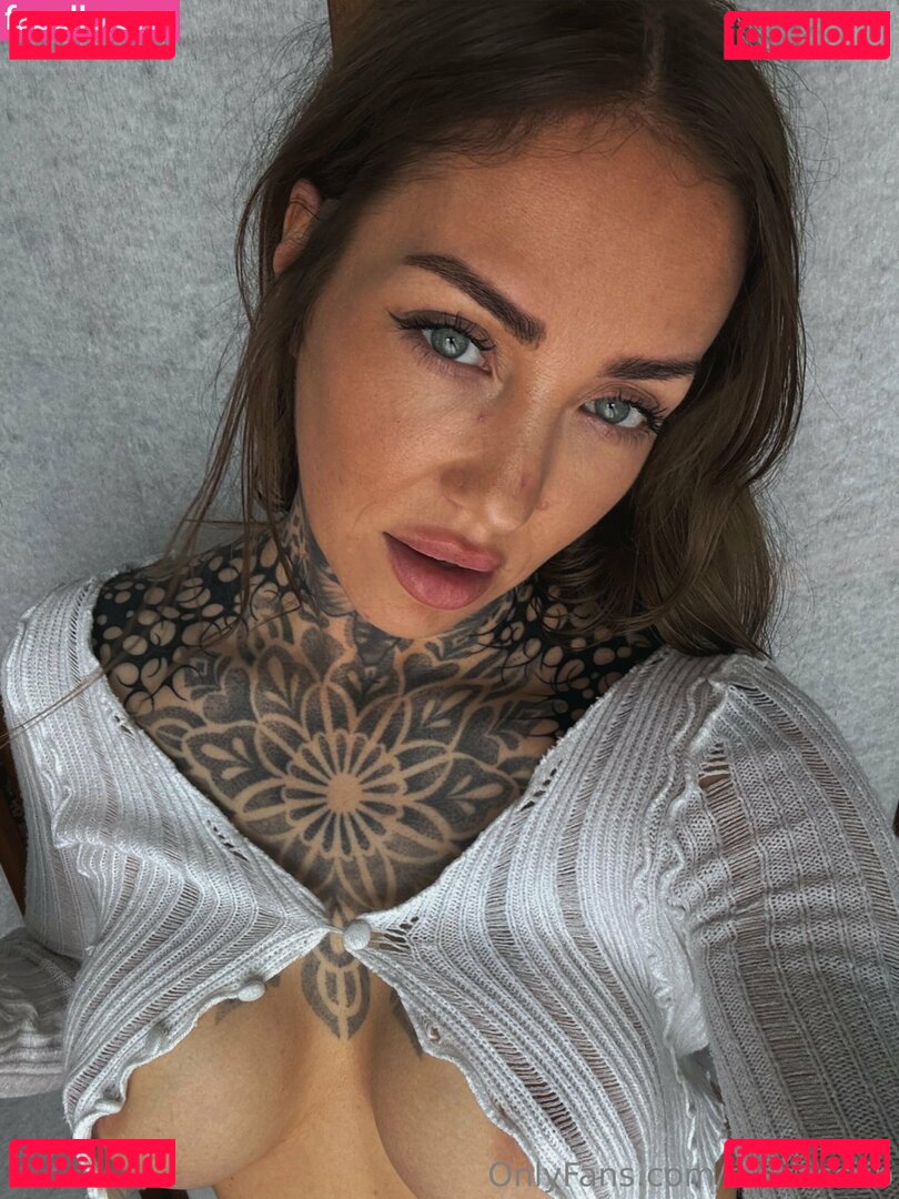 elenas_crib / elenascrib Onlyfans Photo Gallery 