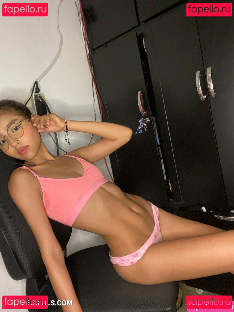 Cor.aline0 / coralineros Onlyfans Photo Gallery 