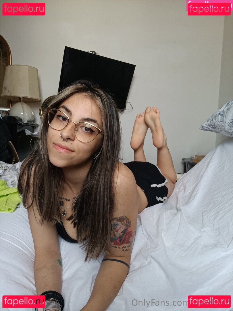 maybe_ele2 / maybel2 Nude Onlyfans Photo 22