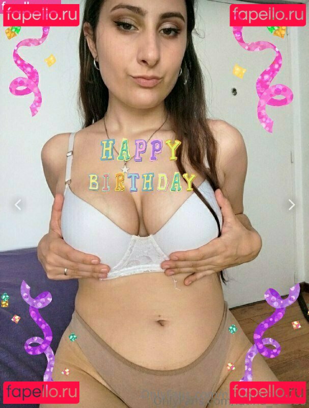 ninamartin23 / ninamartine23 Onlyfans Photo Gallery 