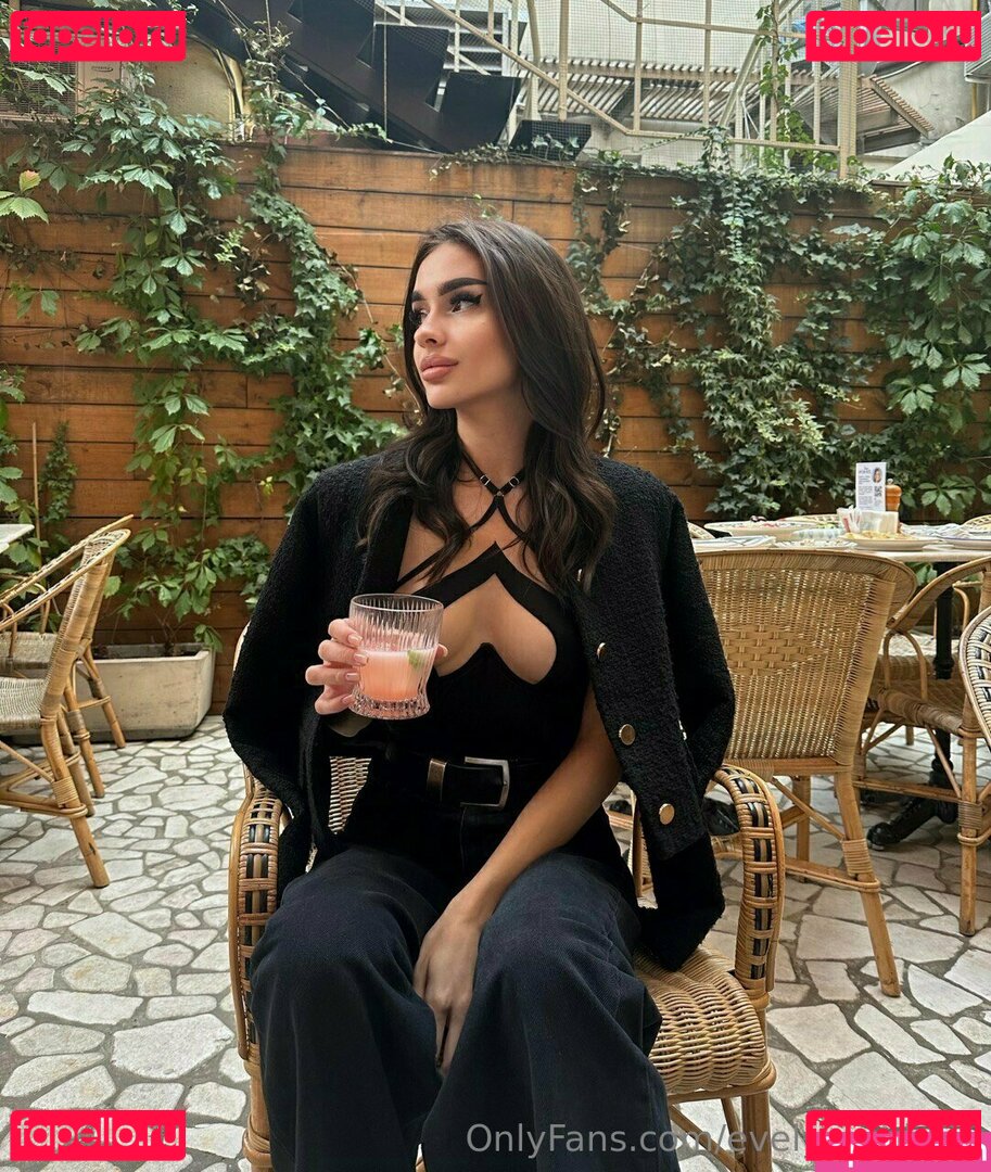 evelyn_ashley Onlyfans Photo Gallery 