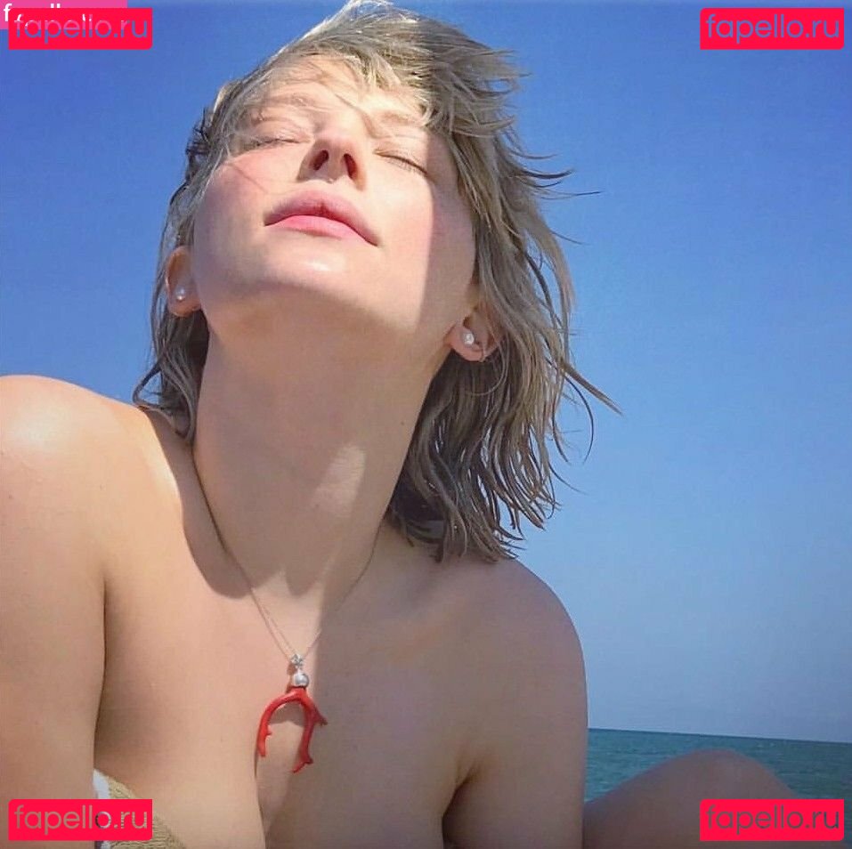 Haley Bennett / halolorraine / tshaileybennett / yelahbennett Onlyfans Photo Gallery 