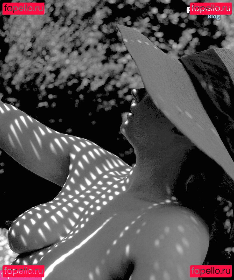 Haley Bennett / halolorraine / tshaileybennett / yelahbennett Onlyfans Photo Gallery 