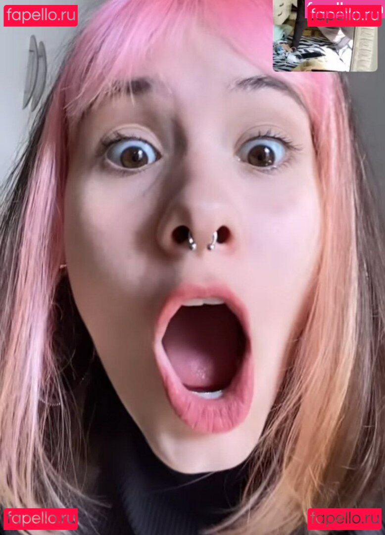 Juliakbarni / missmiapeaches Onlyfans Photo Gallery 