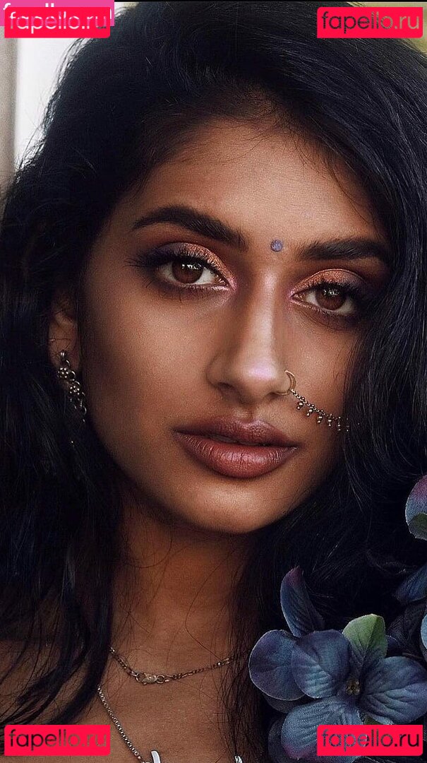 Mira Patel / mirapatelll Onlyfans Photo Gallery 