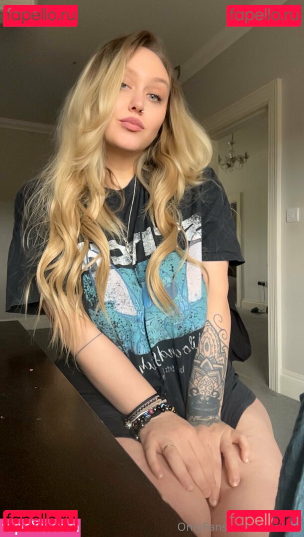 evalexi321 / ewalexi Nude Onlyfans Photo 4