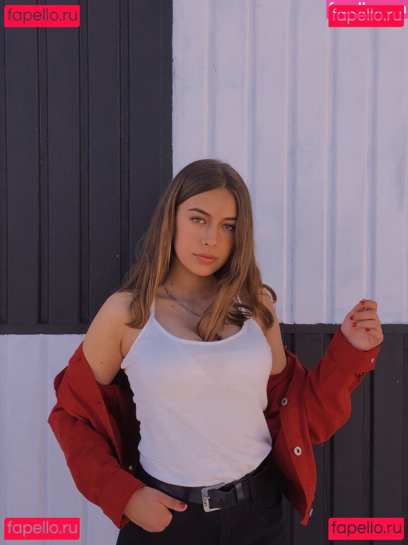 Rafaela Moutinho / https: / rafaelareismoutinho / rafaelareismoutinho ? Onlyfans Photo Gallery 