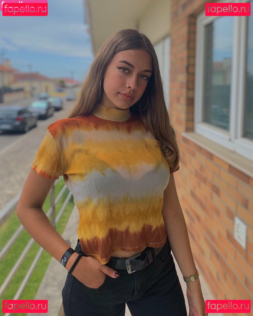 Rafaela Moutinho / https: / rafaelareismoutinho / rafaelareismoutinho ? Onlyfans Photo Gallery 