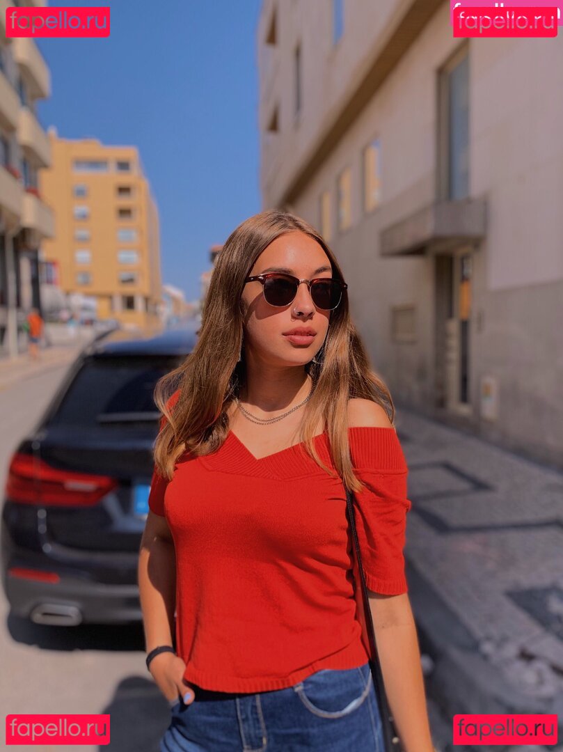 Rafaela Moutinho / https: / rafaelareismoutinho / rafaelareismoutinho ? Onlyfans Photo Gallery 