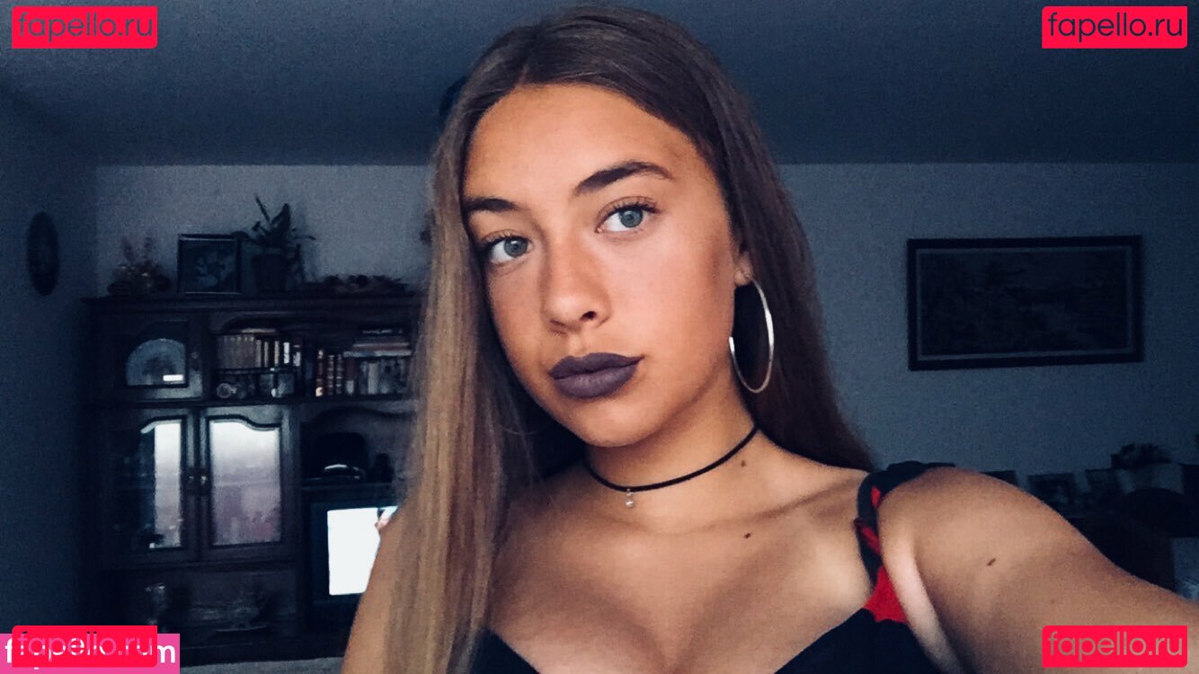 Rafaela Moutinho / https: / rafaelareismoutinho / rafaelareismoutinho ? Onlyfans Photo Gallery 